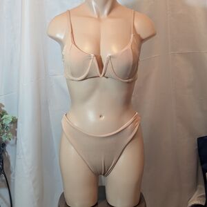 Elegant Cream Women's Intimate Set With Sarong. NWOT